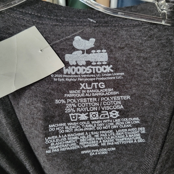 Woodstock brand T-shirt - Picture 3 of 3